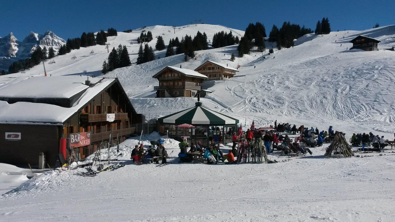 Hotel Rayon De Soleil Champéry Dış mekan fotoğraf